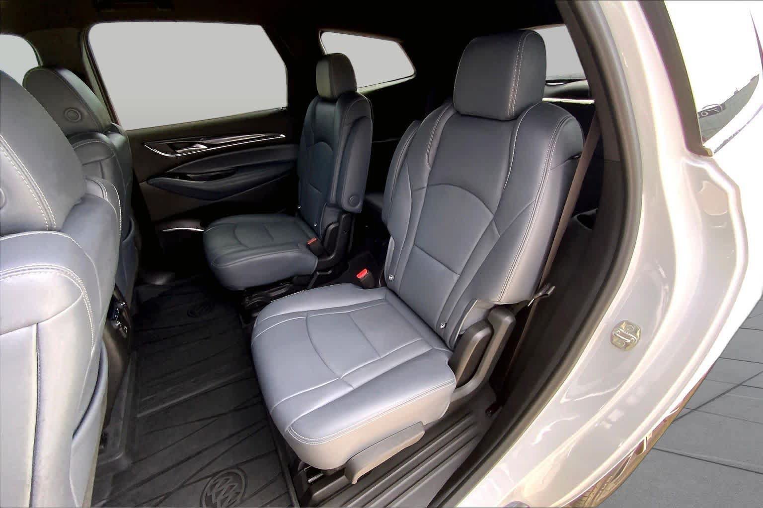 Certified 2022 Buick Enclave Essence w/ Sport Touring Edition FWD image 20