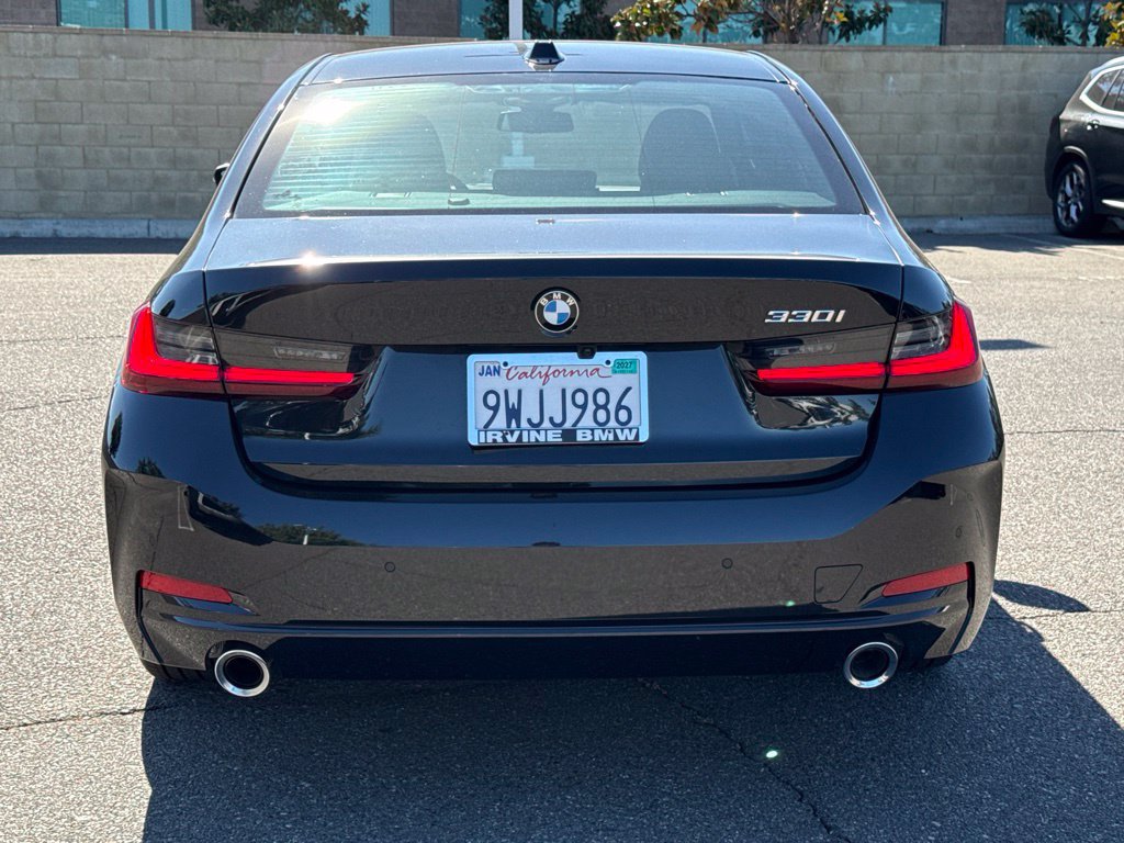 Used 2026 BMW 330i Sedan w/ Convenience Package RWD image 9