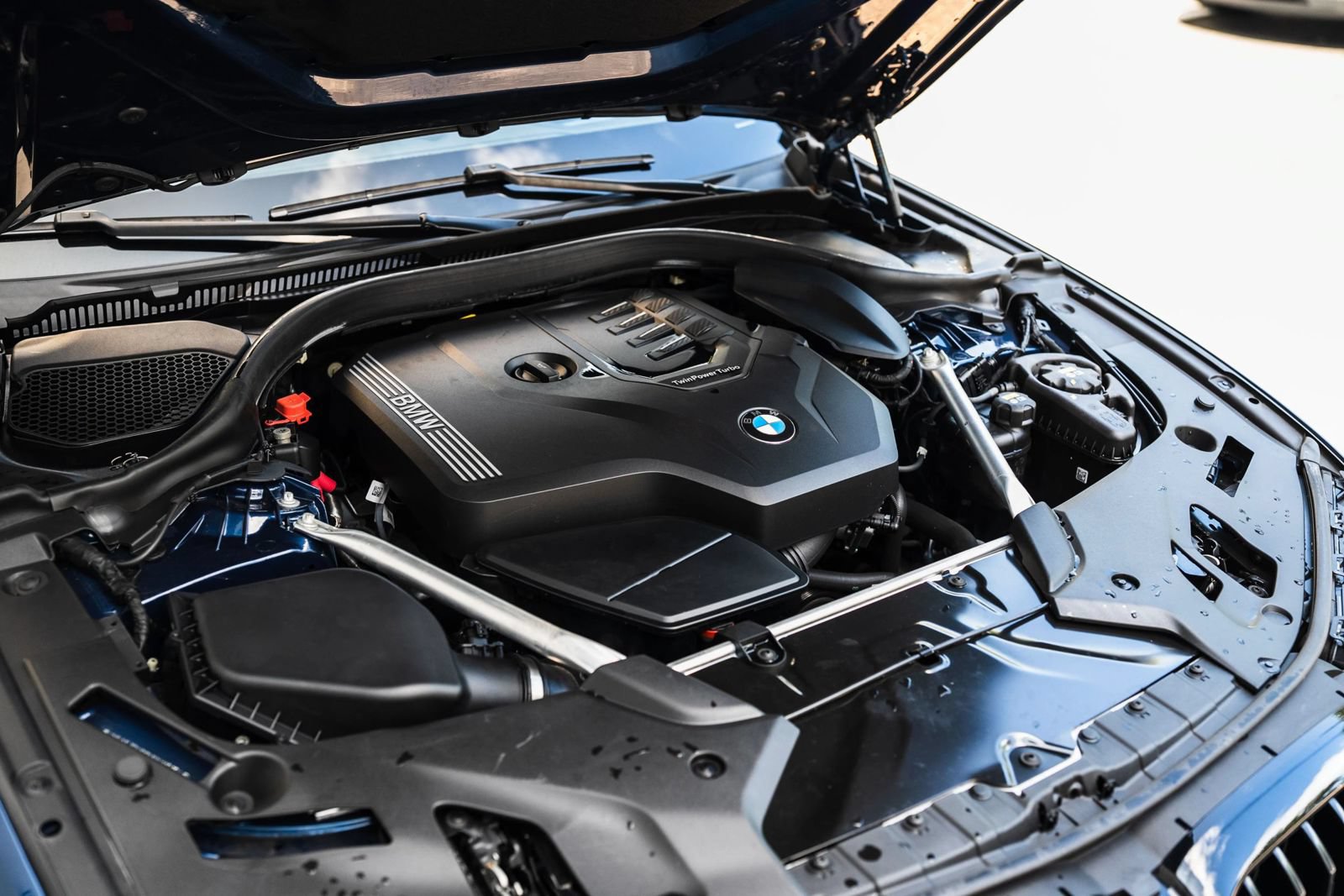 Used 2021 BMW 530i w/ M Sport Package RWD image 31