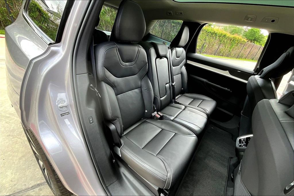 New 2026 Volvo EX90 Ultra AWD/4WD image 16
