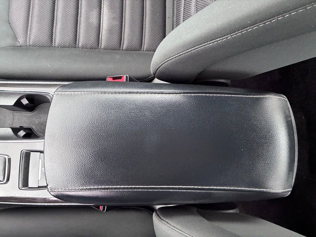 Used 2018 Ford Fusion SE w/ Fusion SE Technology Package FWD image 34
