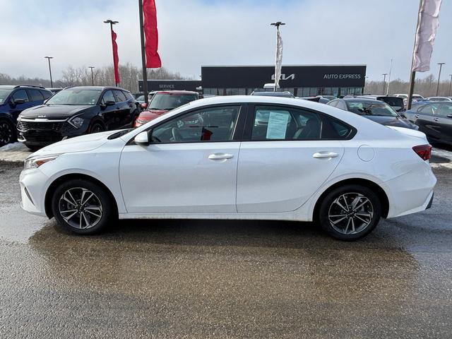 Used 2024 Kia Forte LXS image 4