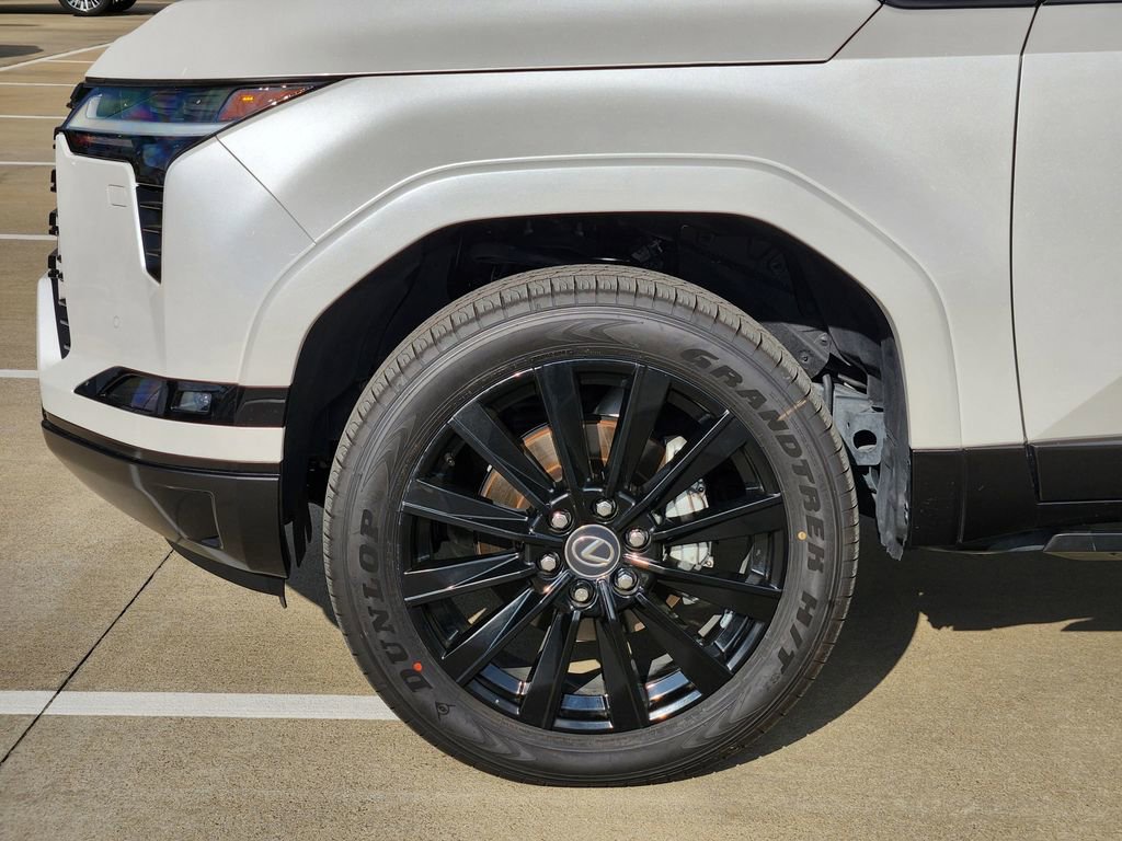 Used 2024 Lexus GX 550 w/ Accessory Package (Z1) image 8