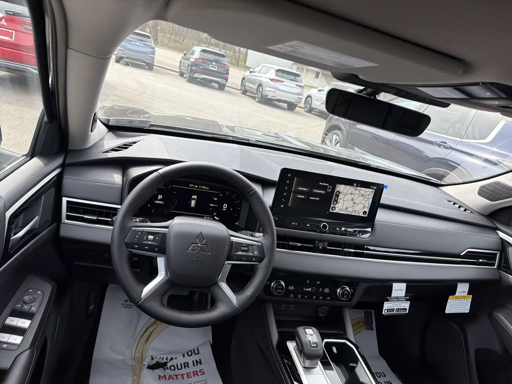 New 2026 Mitsubishi Outlander SE AWD/4WD image 14