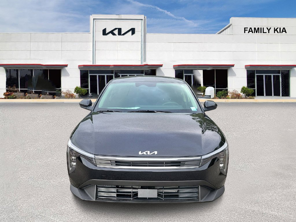 New 2027 Kia K4 FWD image 2