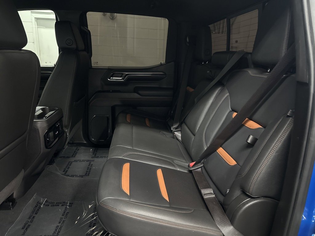 Used 2024 GMC Sierra 1500 AT4 w/ Technology Package image 33