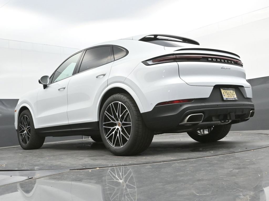 New 2025 Porsche Cayenne Coupe image 33
