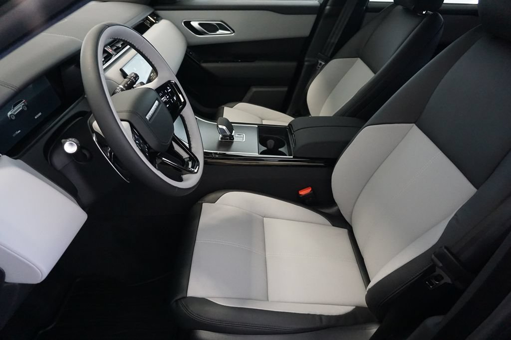 New 2026 Land Rover Range Rover Velar Dynamic SE AWD/4WD image 19