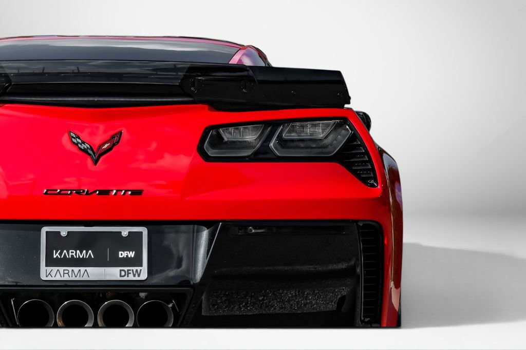 Used 2016 Chevrolet Corvette Z06 w/ 3LZ Preferred Equipment Group RWD image 45