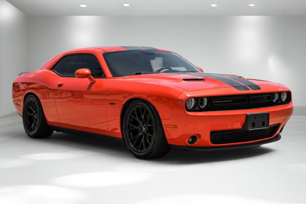 Used 2016 Dodge Challenger R/T w/ Blacktop Package RWD image 6
