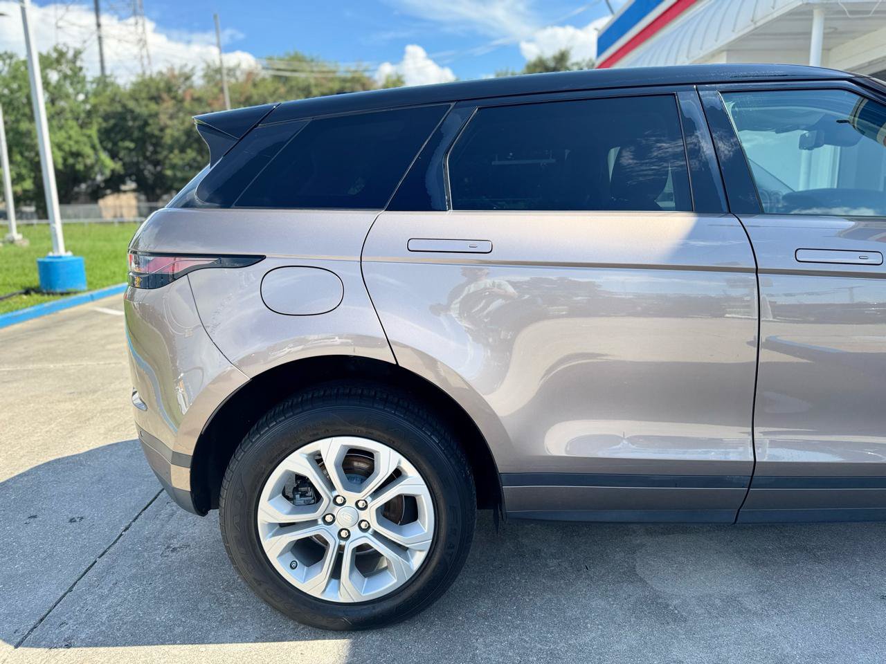 Used 2020 Land Rover Range Rover Evoque S AWD/4WD image 33