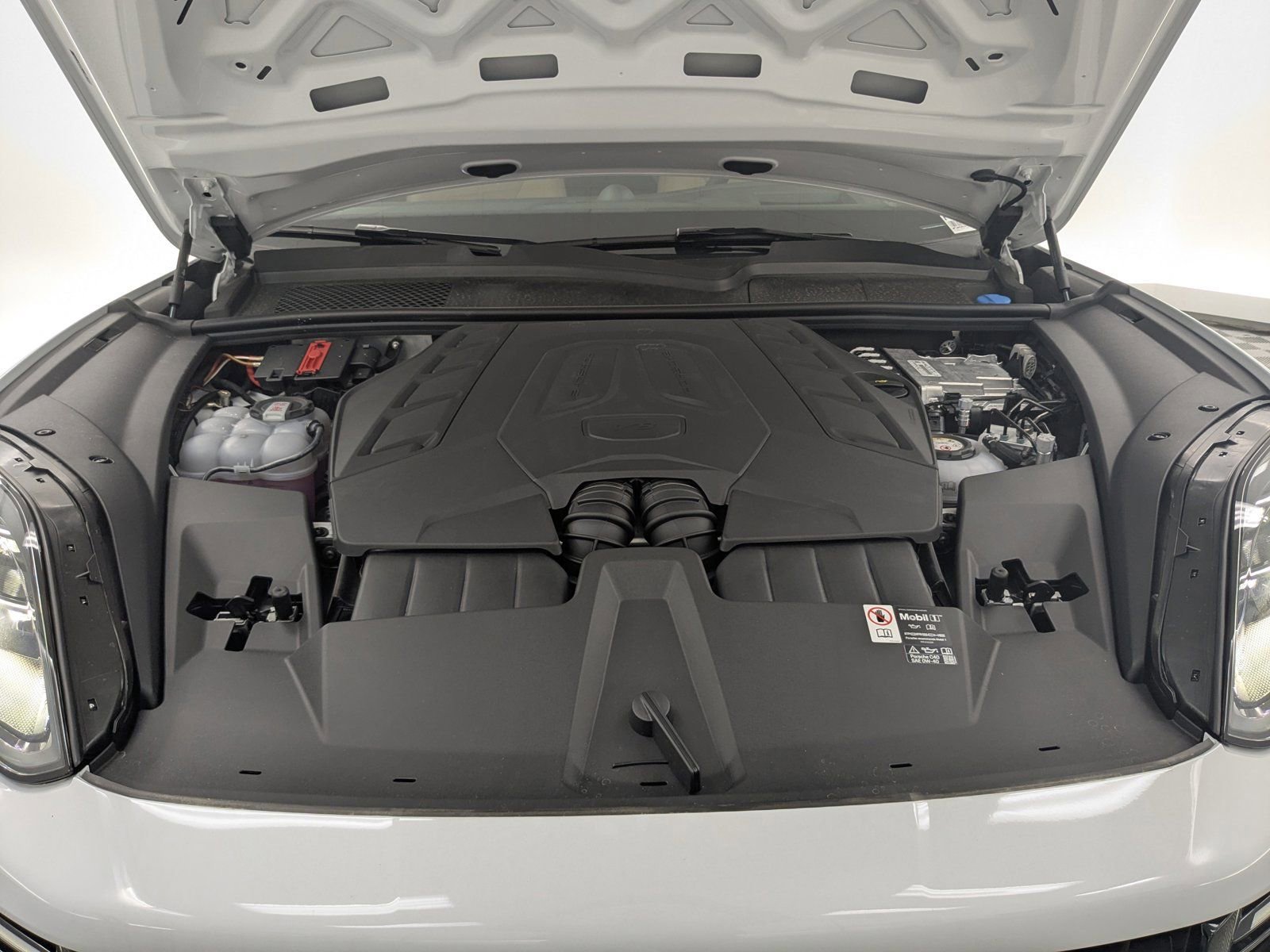 New 2026 Porsche Cayenne Turbo image 26