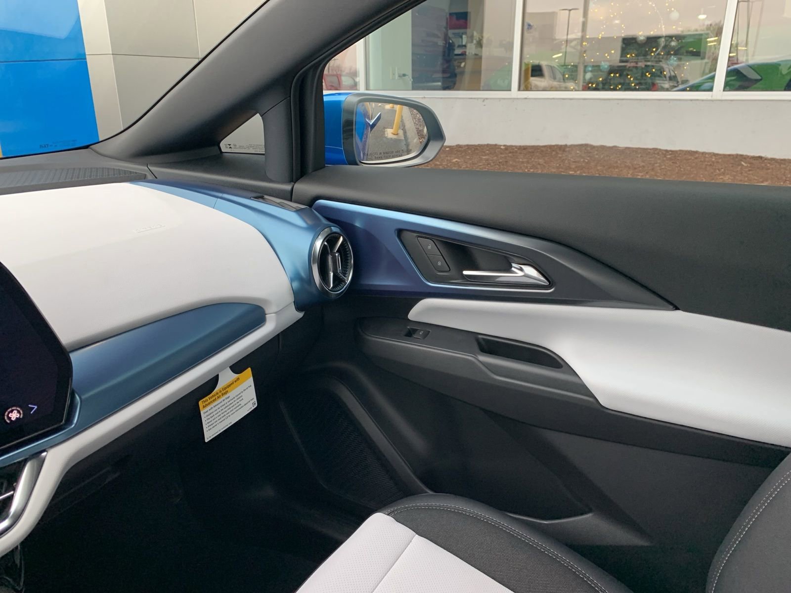 New 2026 Chevrolet Equinox EV LT image 40