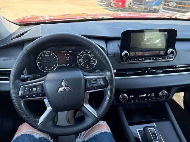 Used 2022 Mitsubishi Outlander ES image 22