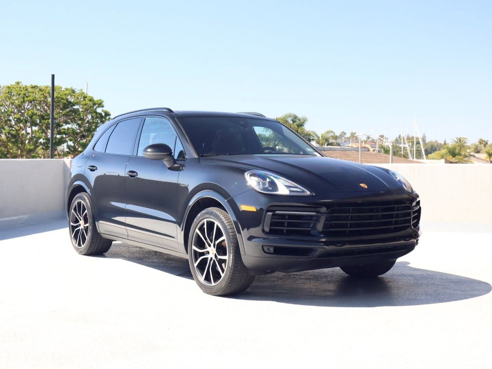 Certified 2023 Porsche Cayenne E-Hybrid image 7