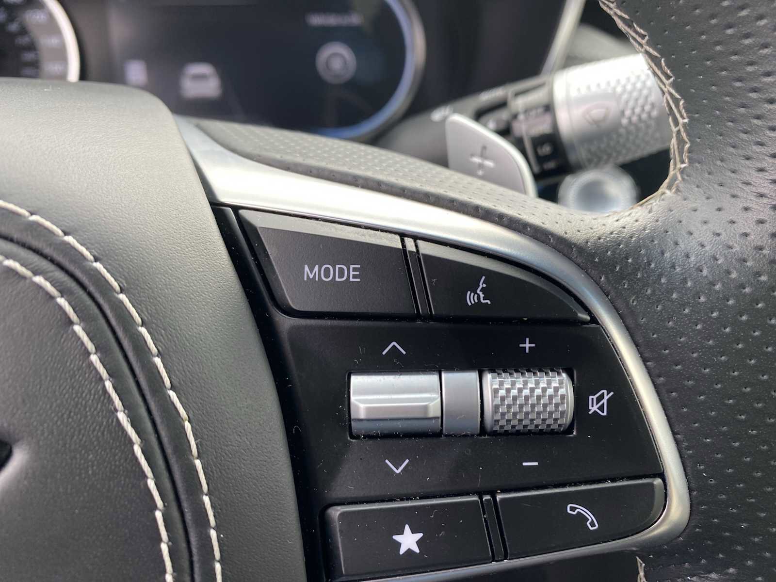 Used 2025 Genesis G70 3.3T Advanced w/ Sport Prestige Package image 21