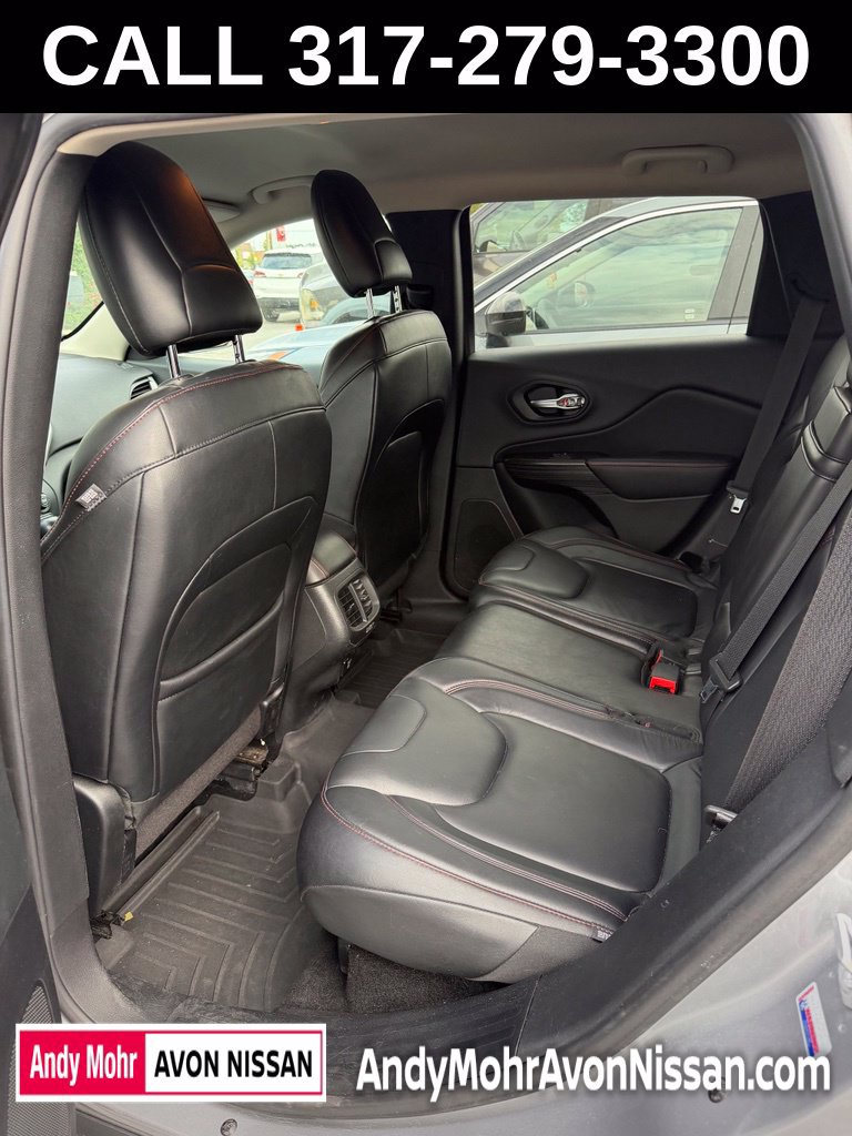 Used 2014 Jeep Cherokee Trailhawk w/ Comfort/Convenience Group AWD/4WD image 8