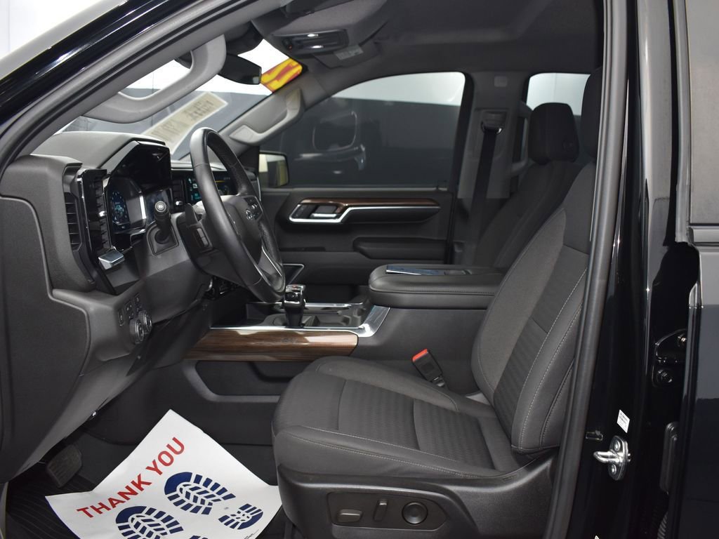 Used 2022 Chevrolet Silverado 1500 LT Trail Boss AWD/4WD image 12