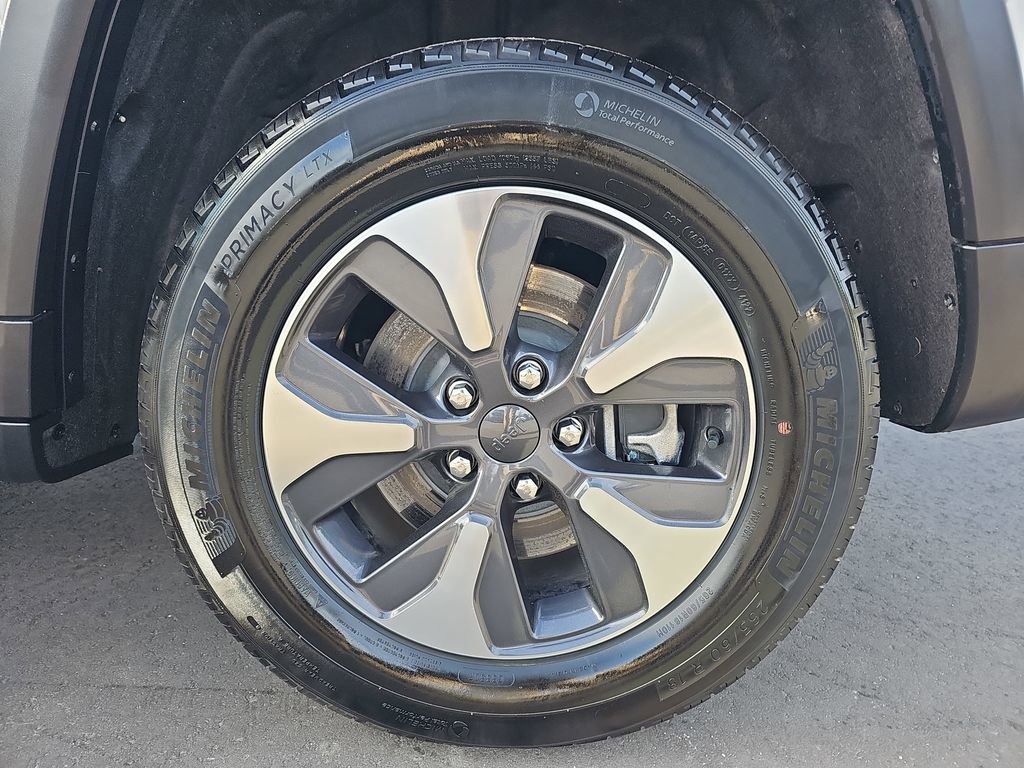 Used 2022 Jeep Grand Cherokee Limited 4xe w/ Luxury Tech Group II image 37