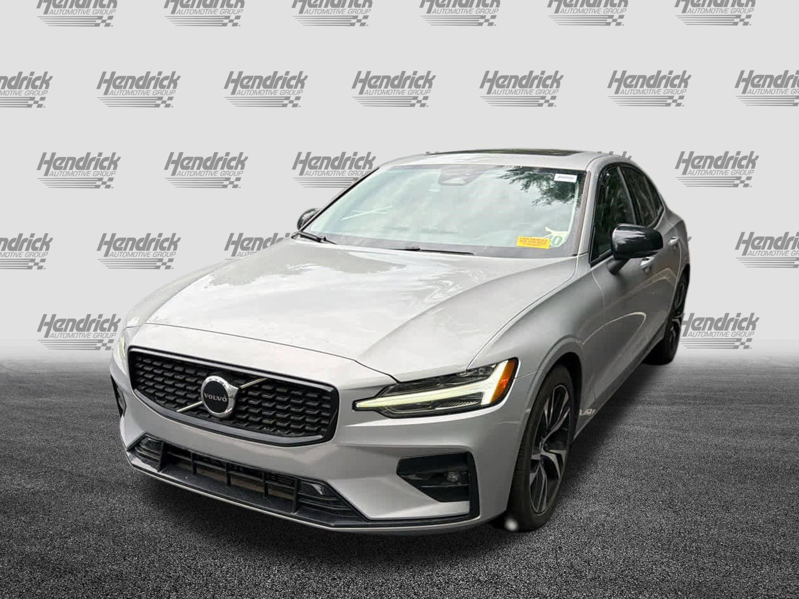 Used 2024 Volvo S60 B5 Core FWD image 7