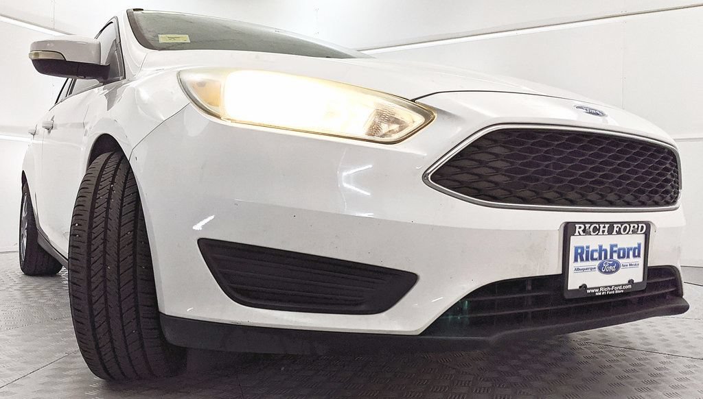 Used 2015 Ford Focus SE FWD image 19