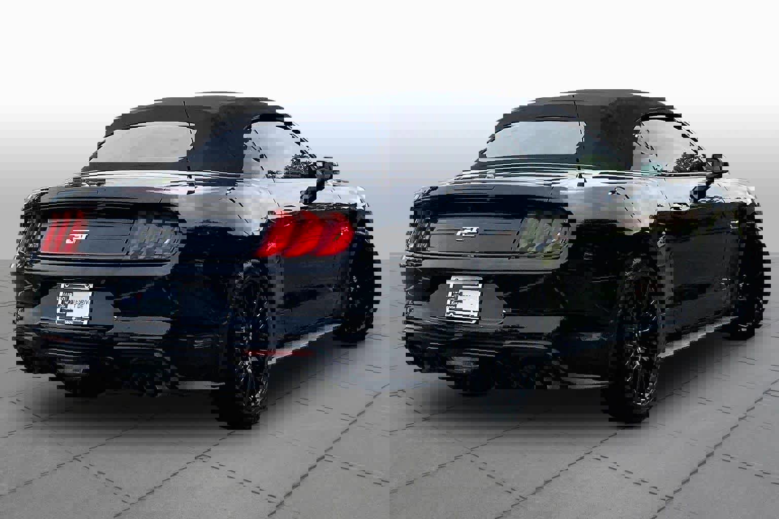 Used 2019 Ford Mustang GT Premium w/ GT Performance Package RWD image 12