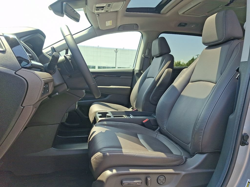 Used 2024 Honda Odyssey Touring image 13