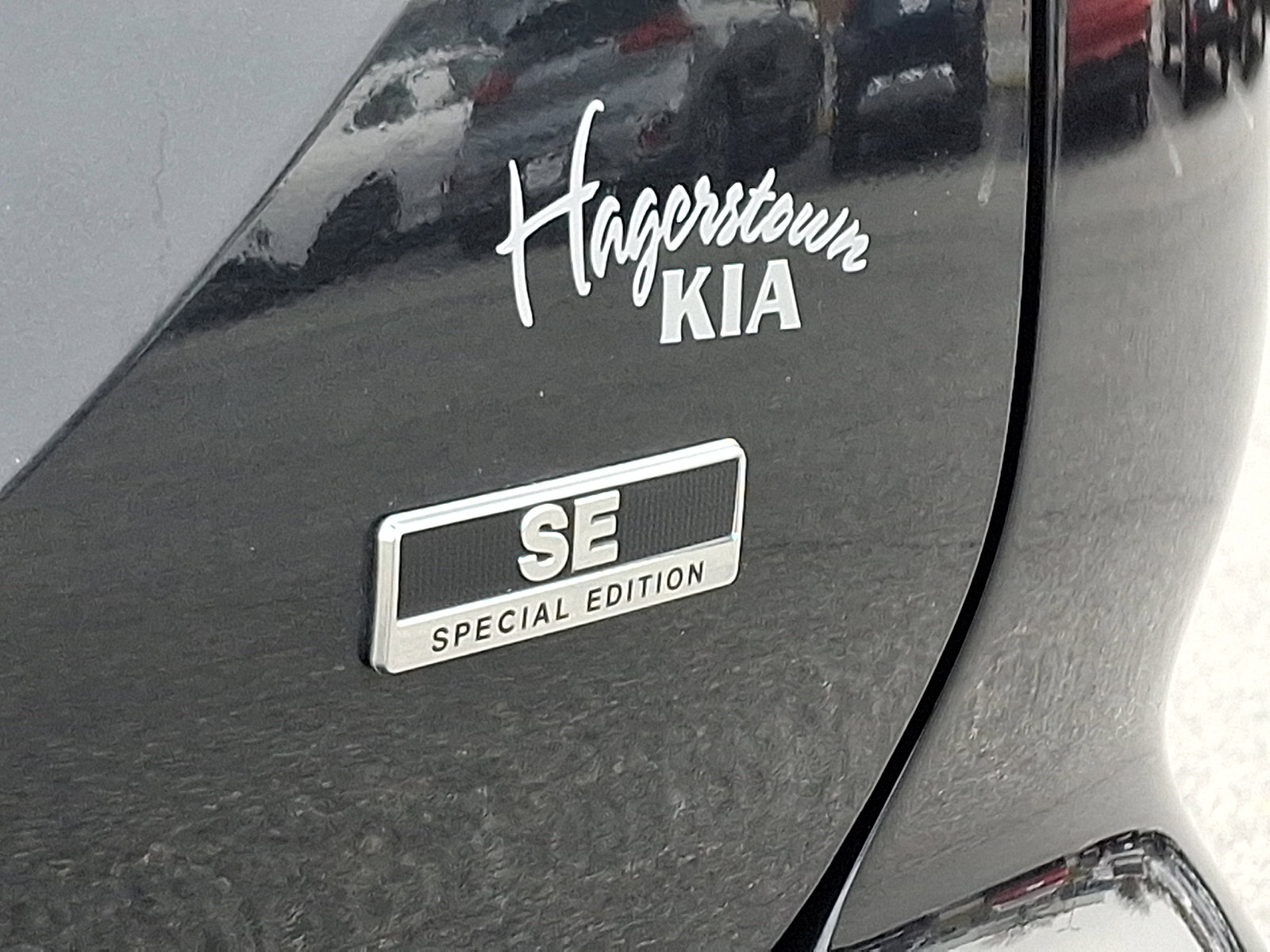 Used 2023 Mitsubishi Outlander SE image 29