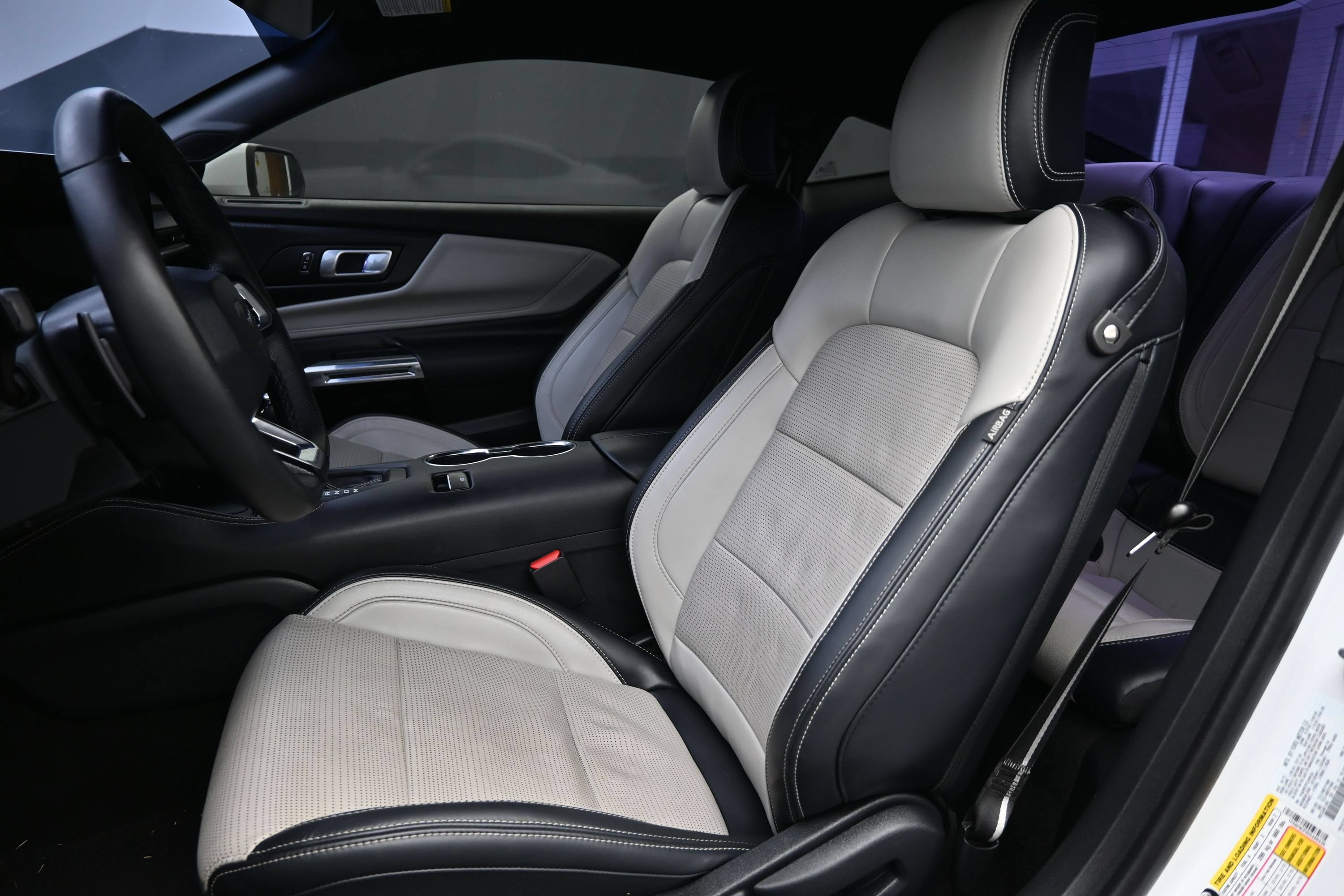 Used 2025 Ford Mustang GT Premium RWD image 21