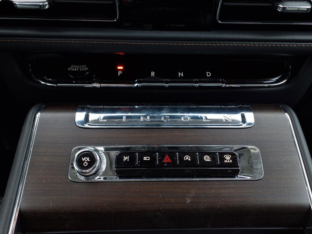 New 2025 Lincoln Aviator Reserve w/ Equipment Group 201A image 8