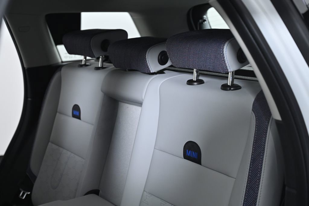 Certified 2025 MINI Cooper Countryman S image 28