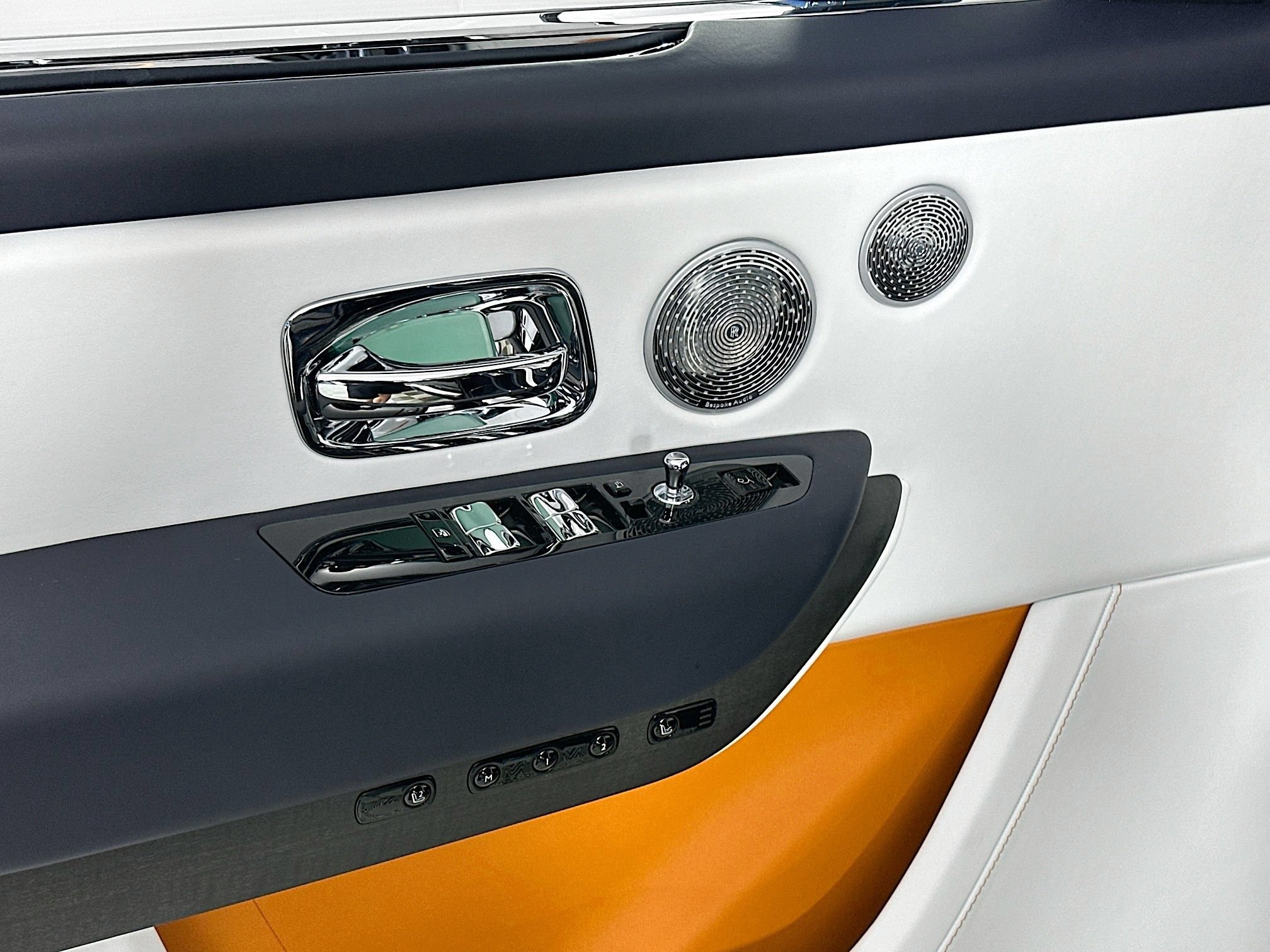 New 2027 Rolls-Royce Cullinan AWD/4WD image 16
