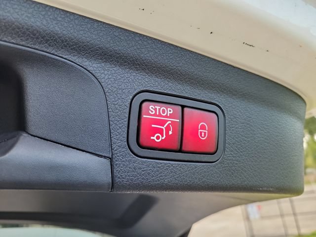 Used 2024 Mercedes-Benz GLE 450 4MATIC image 11