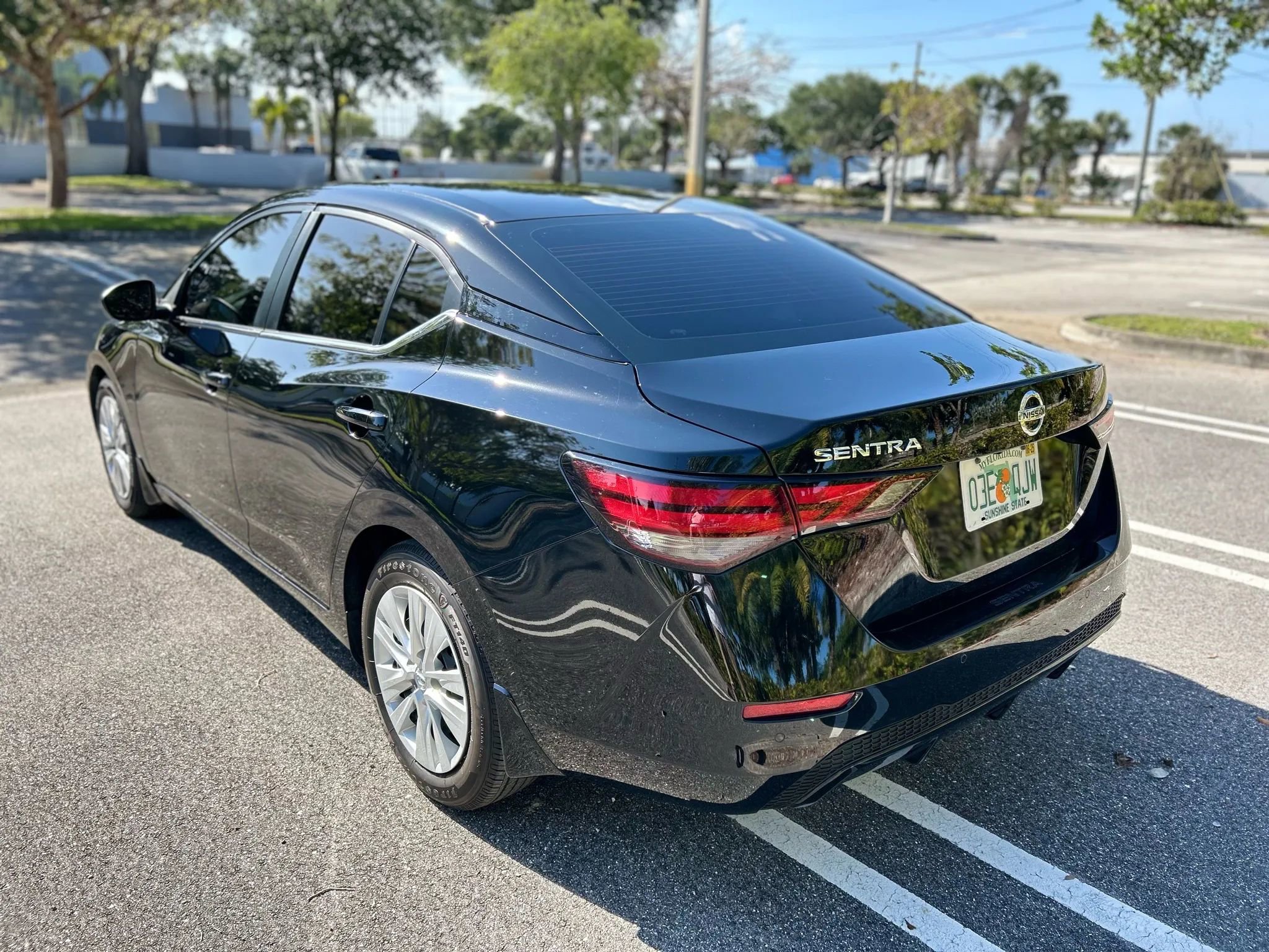 Used 2023 Nissan Sentra S image 5