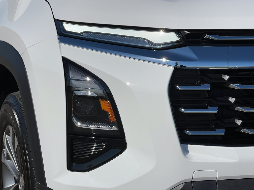 Used 2025 Chevrolet Equinox LT w/ Convenience Package II FWD image 40
