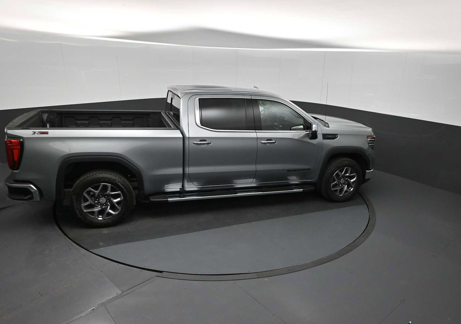 New 2026 GMC Sierra 1500 SLT w/ SLT Convenience Package AWD/4WD image 17