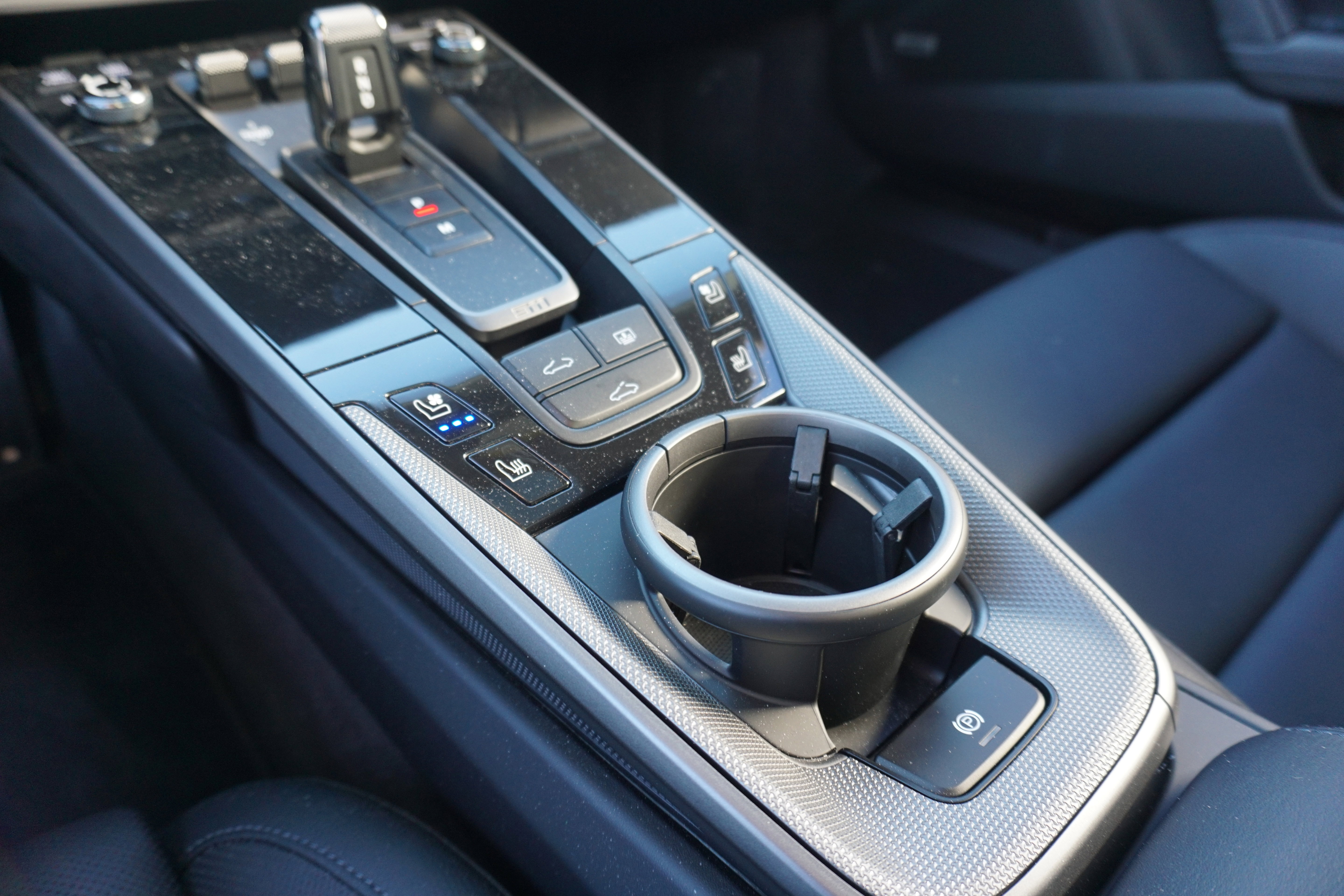 Certified 2020 Porsche 911 Carrera RWD image 6