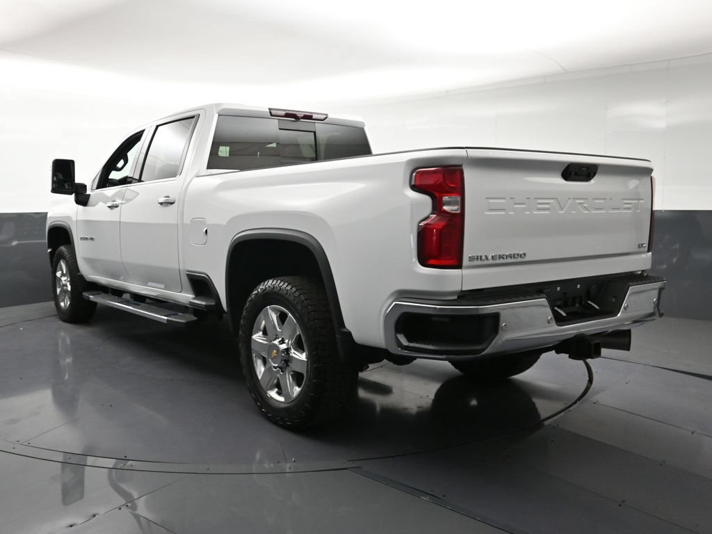 Used 2022 Chevrolet Silverado 2500 LTZ w/ LTZ Plus Package AWD/4WD image 3