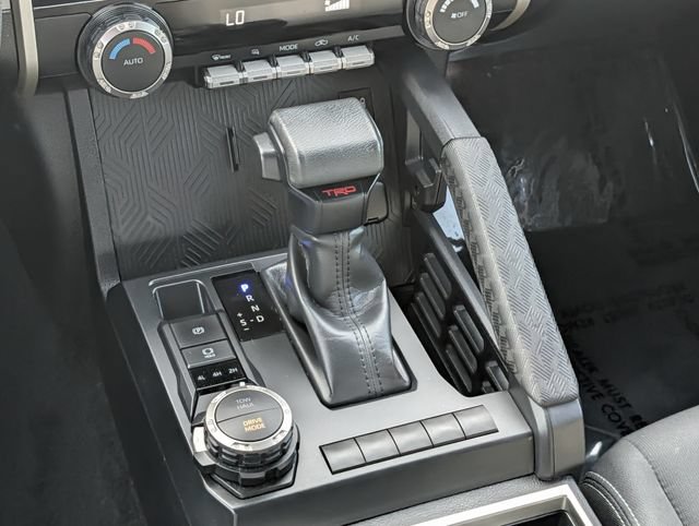 Used 2025 Toyota Tacoma TRD Sport AWD/4WD image 14