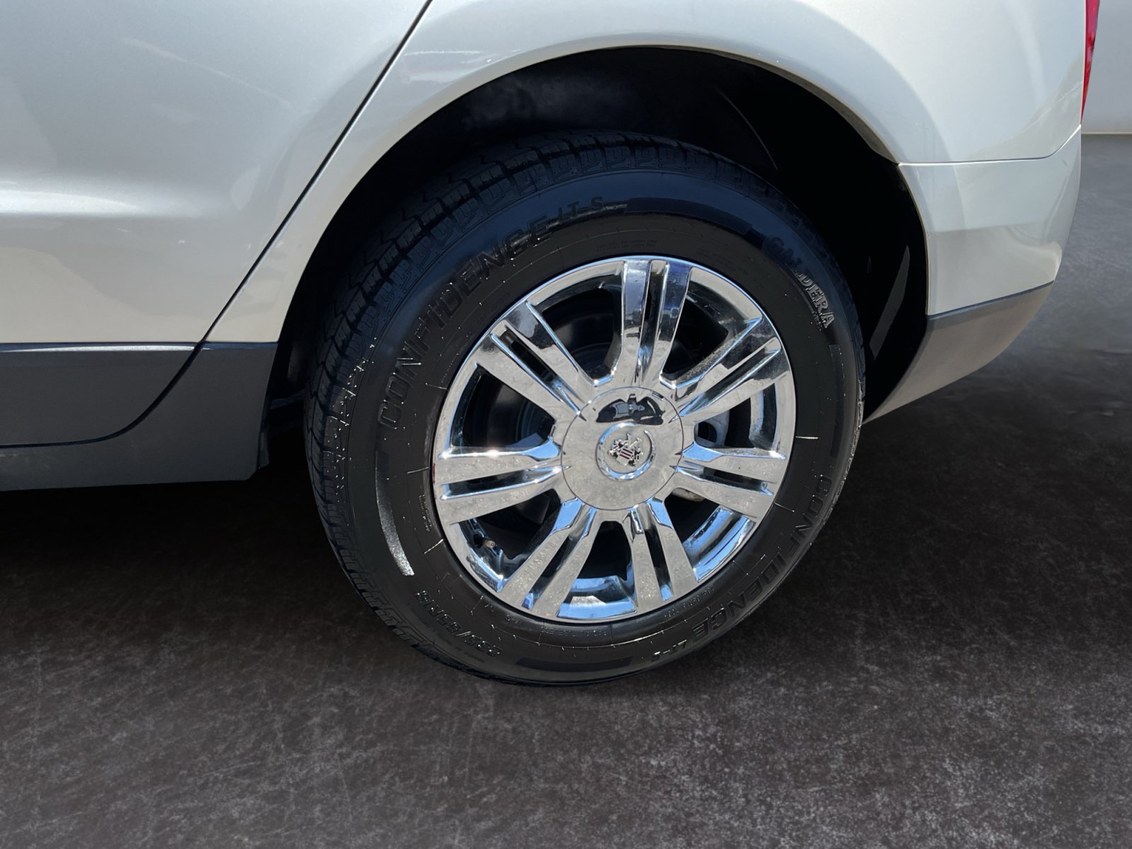 Used 2013 Cadillac SRX Premium w/ LPO, U-Rail D-Rings Package FWD image 9