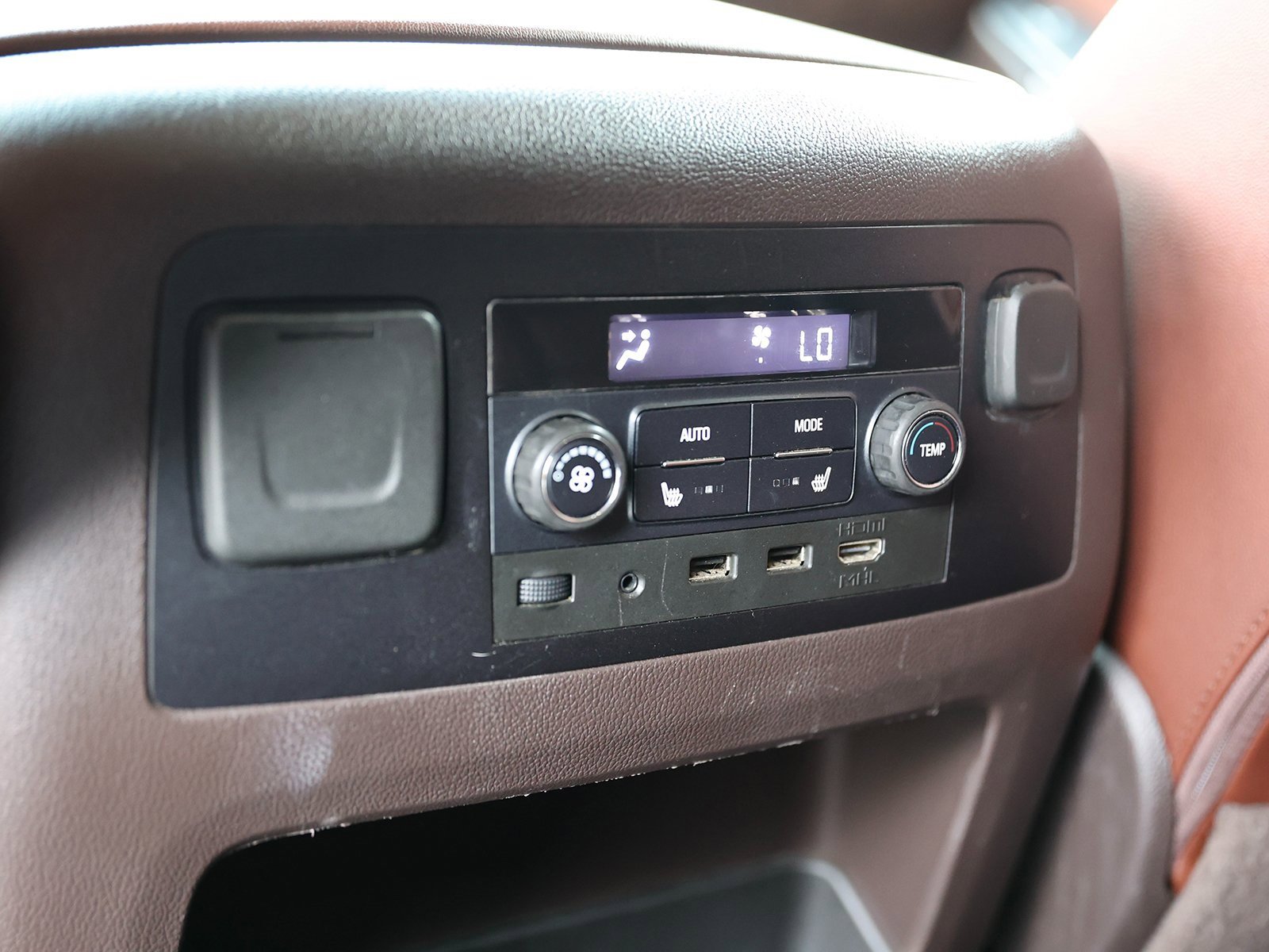 Used 2019 Chevrolet Tahoe Premier image 25