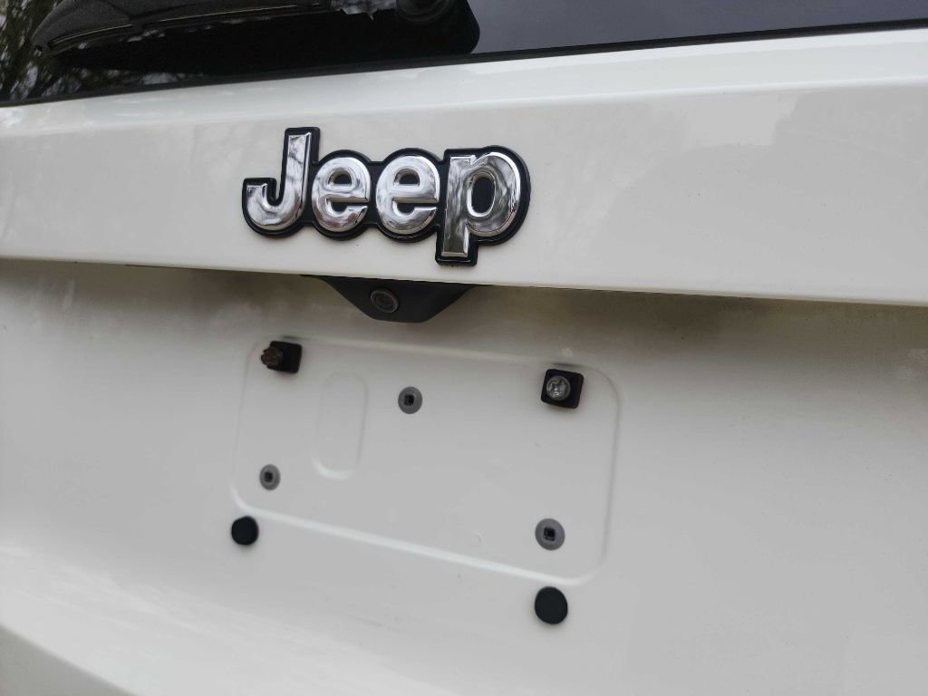 Used 2017 Jeep Renegade Latitude image 9