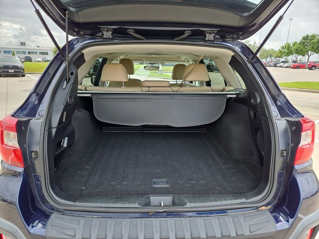 Used 2018 Subaru Outback 3.6R Limited AWD/4WD image 6