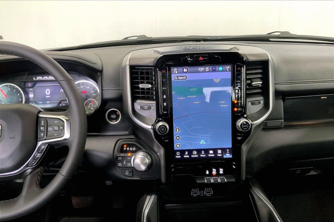 Used 2026 RAM 1500 Laramie AWD/4WD image 5