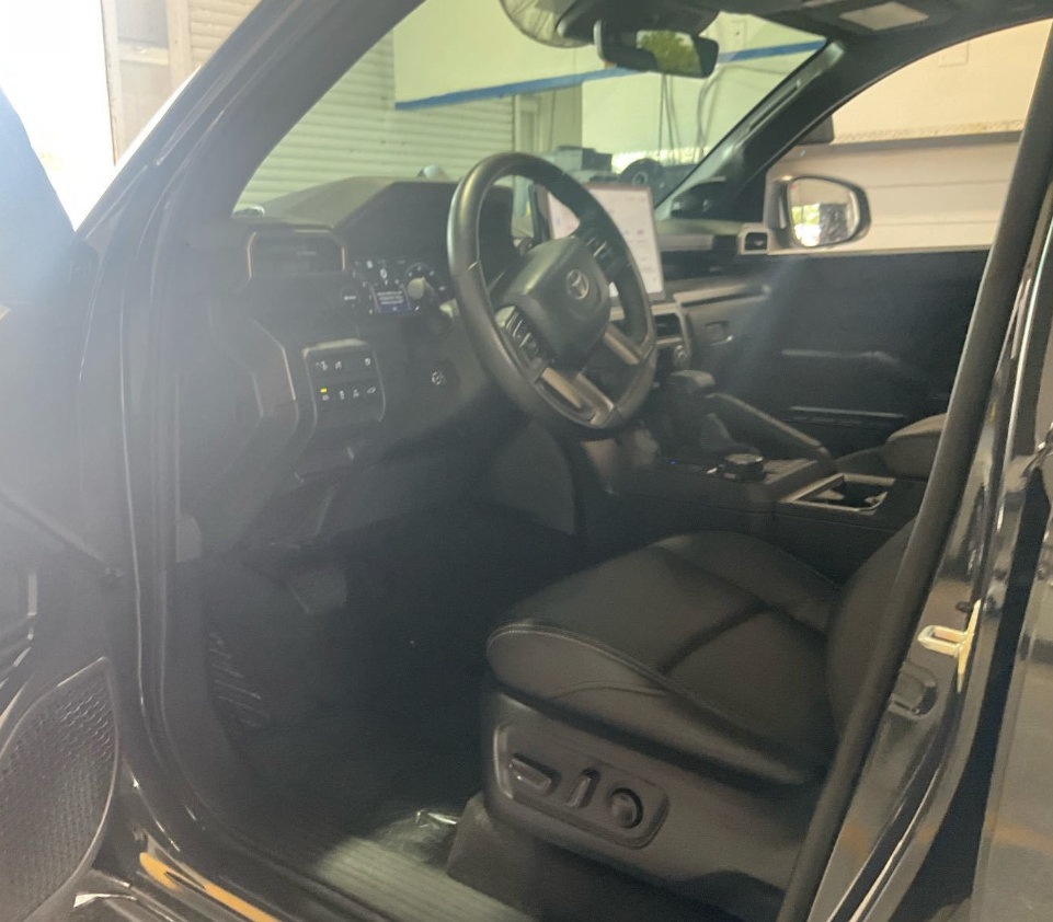 Used 2025 Toyota 4Runner TRD Off-Road Premium AWD/4WD image 8