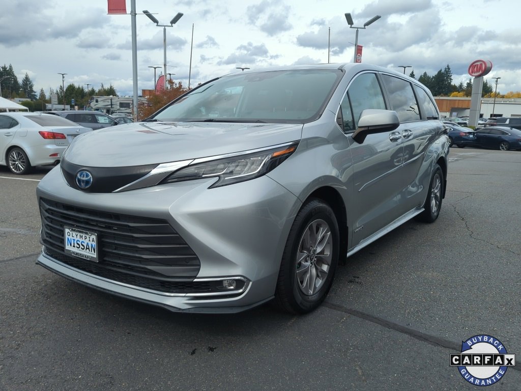 Used 2021 Toyota Sienna XLE
