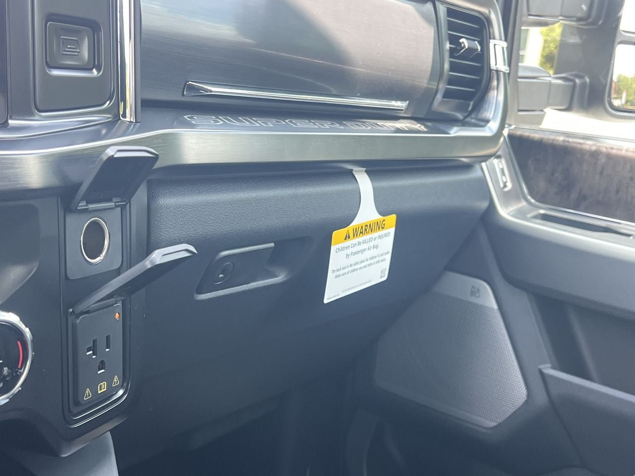 New 2026 Ford F350 Lariat w/ Lariat Ultimate Package AWD/4WD image 9