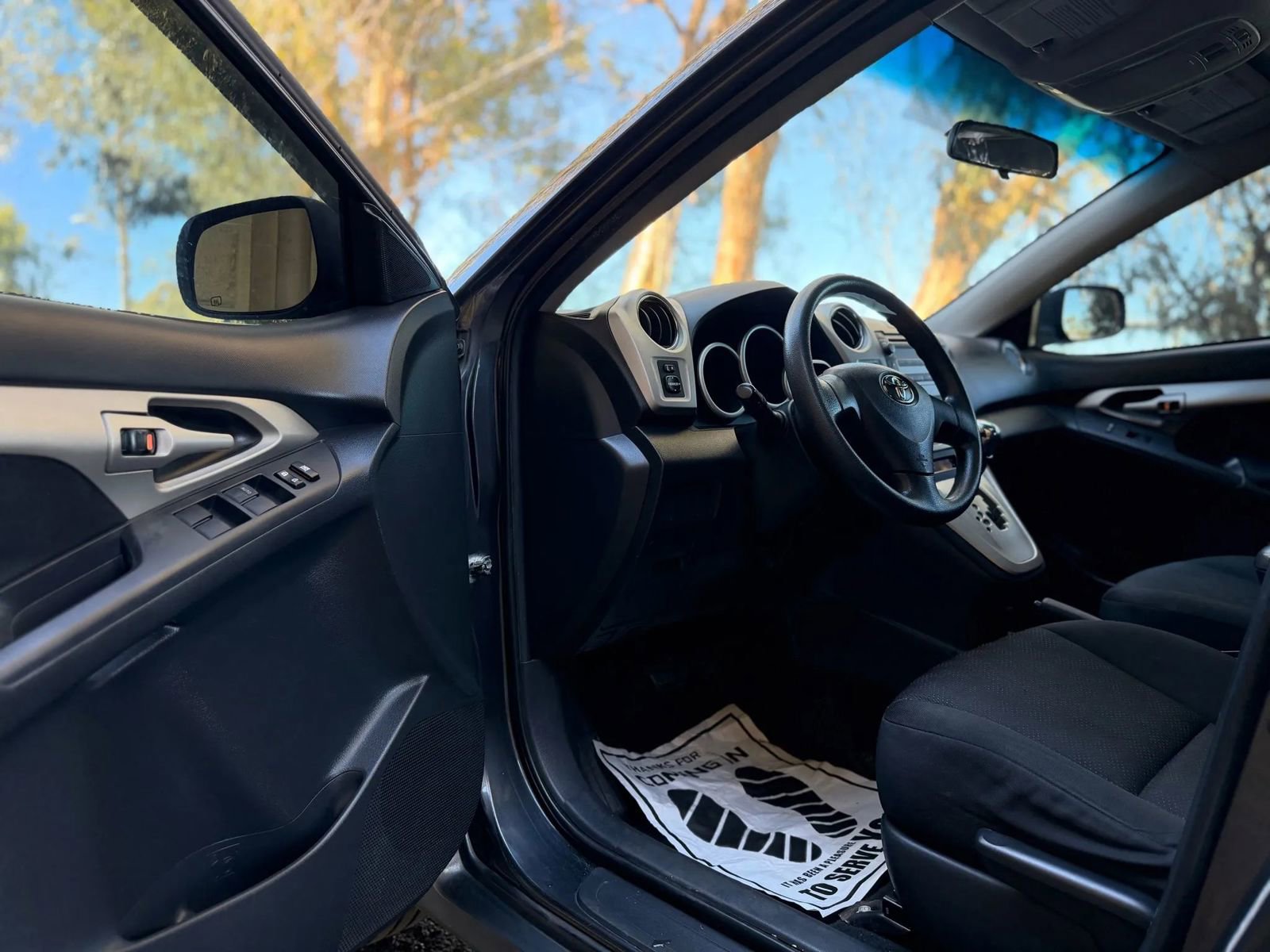 Used 2009 Toyota Matrix S image 7