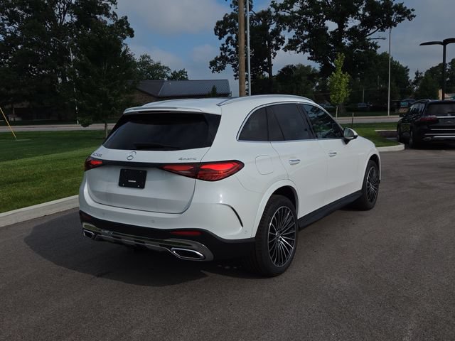 New 2027 Mercedes-Benz GLC 300 4MATIC image 3