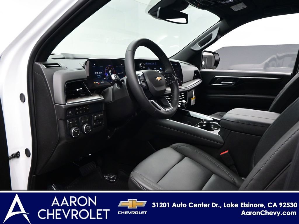 New 2026 Chevrolet Suburban LT w/ Comfort Package AWD/4WD image 7